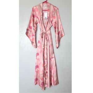 Amarelle Oliver Abstract Print Kimono Long Cover-Up‎ in Peachy Pink Satin
